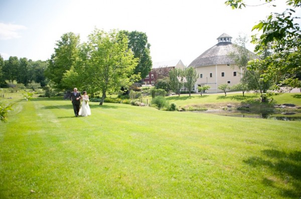 vermont rustic wedding A Vermont Rustic Wedding At Round Barn Farm