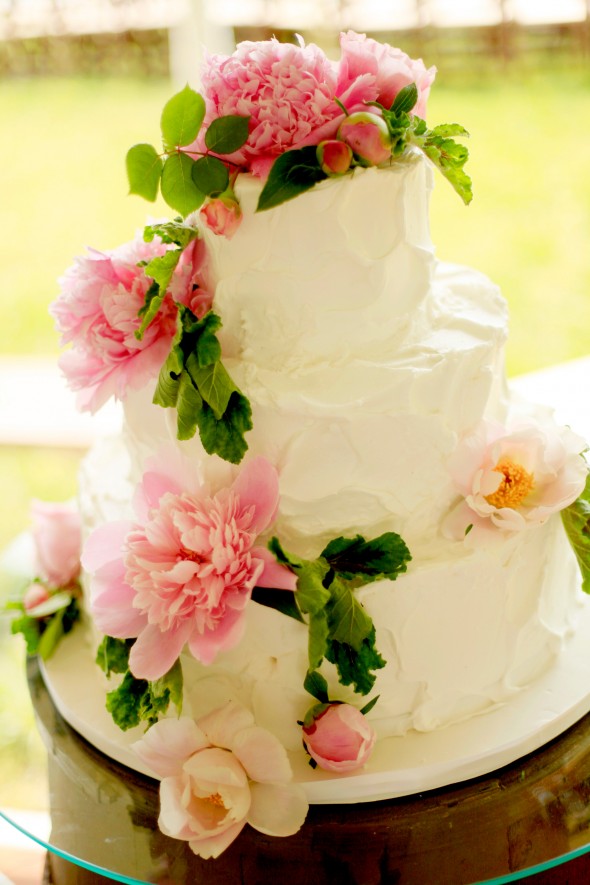 All White Rustic Wedding Cake