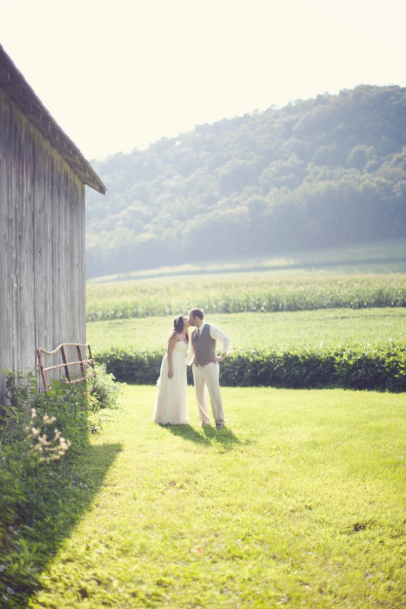 A Country Style WI Wedding