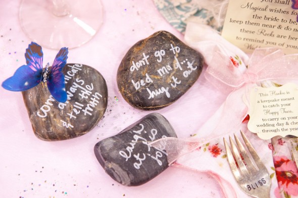 stone-wedding-favors