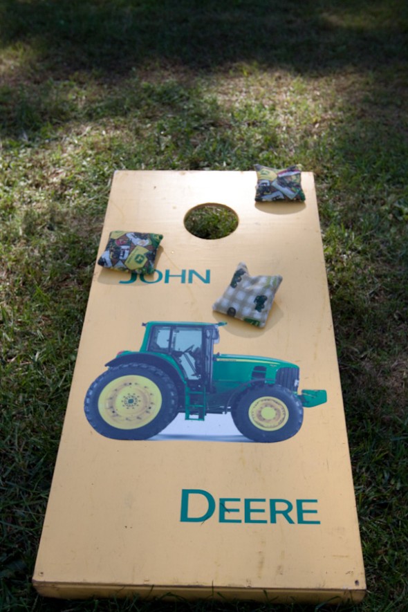 lawn-games-at-wedding