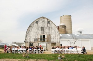 WI Barn Wedding WiI-barn-wedding