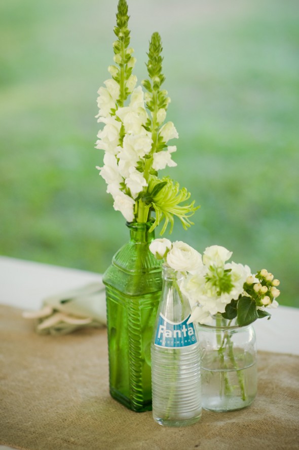 simple-chic-wedding-centerpieces