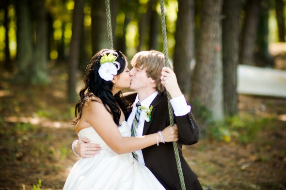 wedding-couple-on-swing