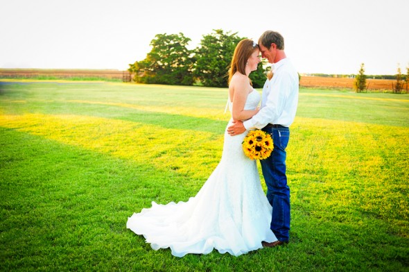 Sunflower Theme Country Wedding - Rustic Wedding Chic