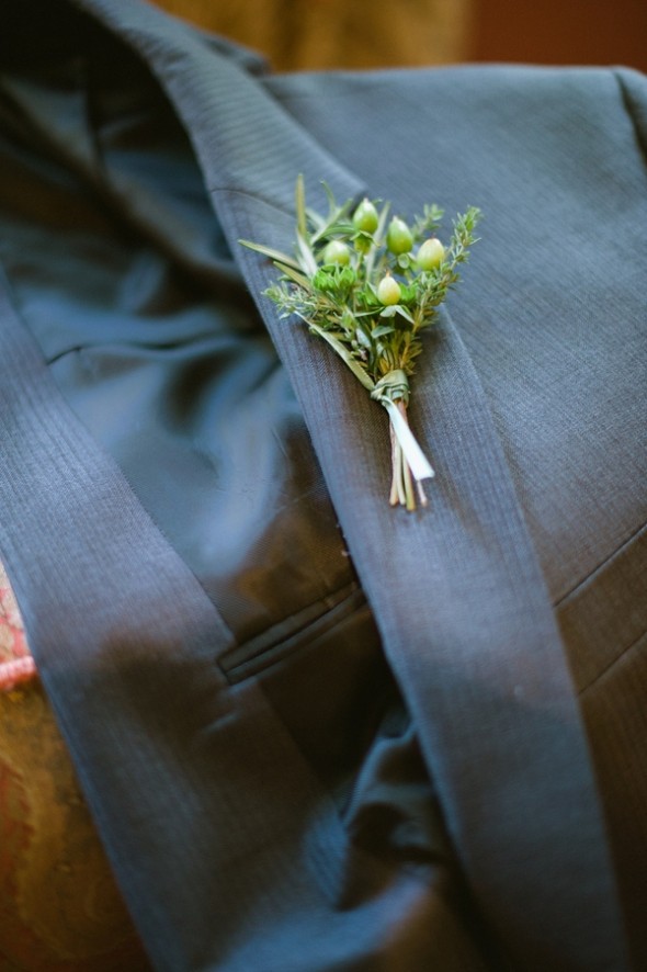 Simple Green Wedding boutineers