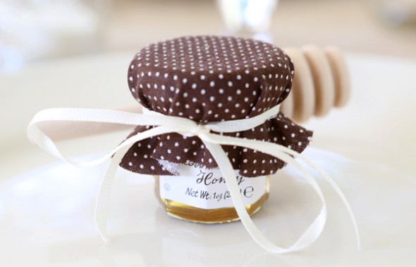 country-wedding-favor