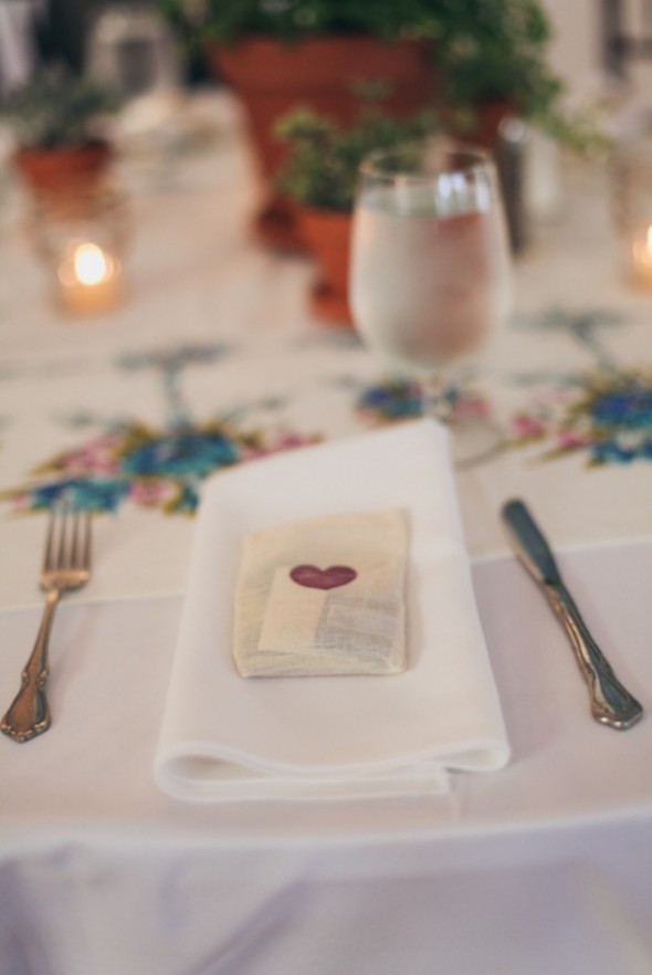 Vintage Style Wedding Place Setting vintage-style-wedding-place-setting
