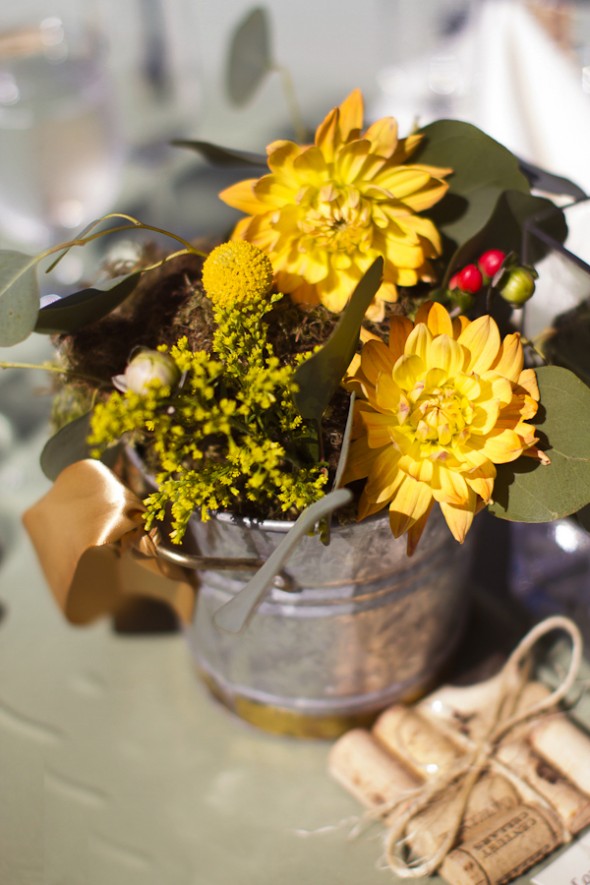 fall-rustic-wedding-centerpieces 