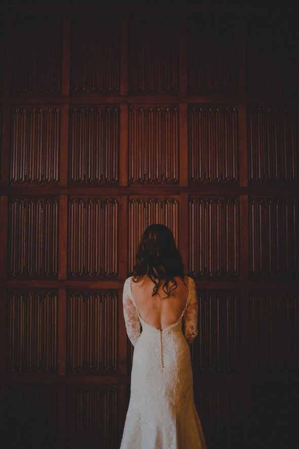 glamour-country-wedding-gown