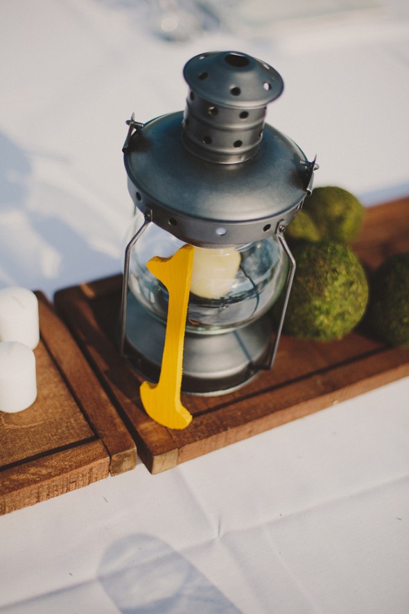 lantern-wedding-centerpieces 
