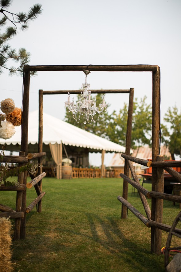 Elegant Outdoor Country Wedding - Rustic Wedding Chic