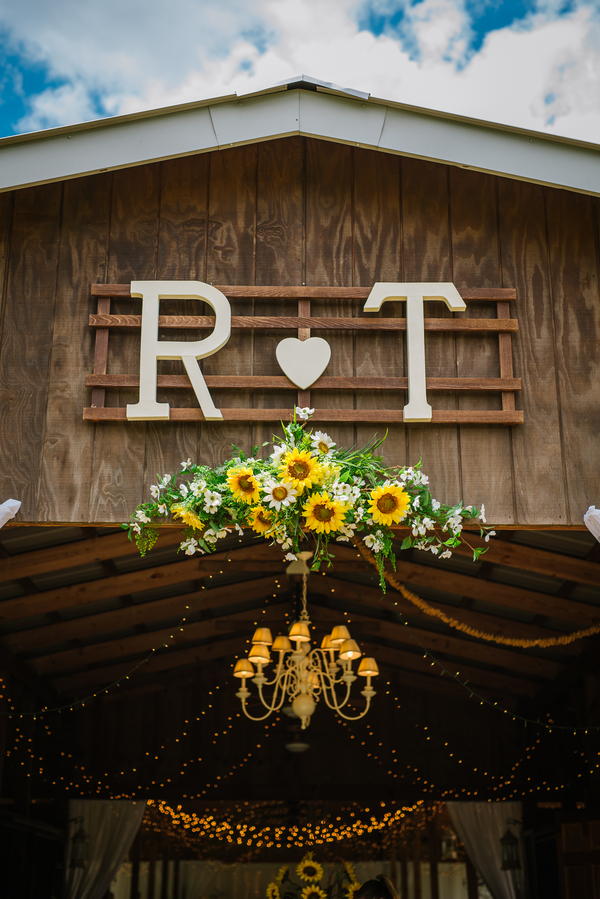 Sunflower Southern Wedding - Rustic Wedding Chic