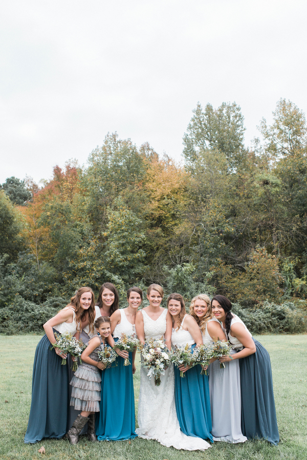 Light &amp; Airy Fall Barn Wedding - Rustic Wedding Chic